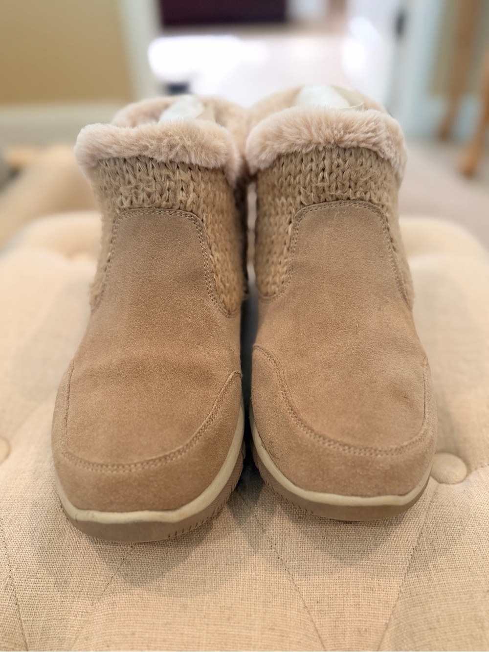 Sketchers Cozy Faux-Fur Trim Women’s Ankle Slip-On Boots - Tan Size 10 EUC
